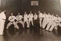 Karate in Kehl (1977) - in der Mitte, schwarze Hose